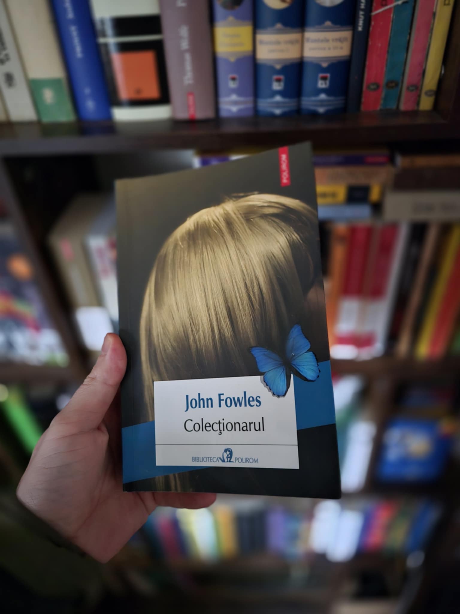 Photo of the cover of the book The Collector by John Fowles taken by Ruben-Laurentiu